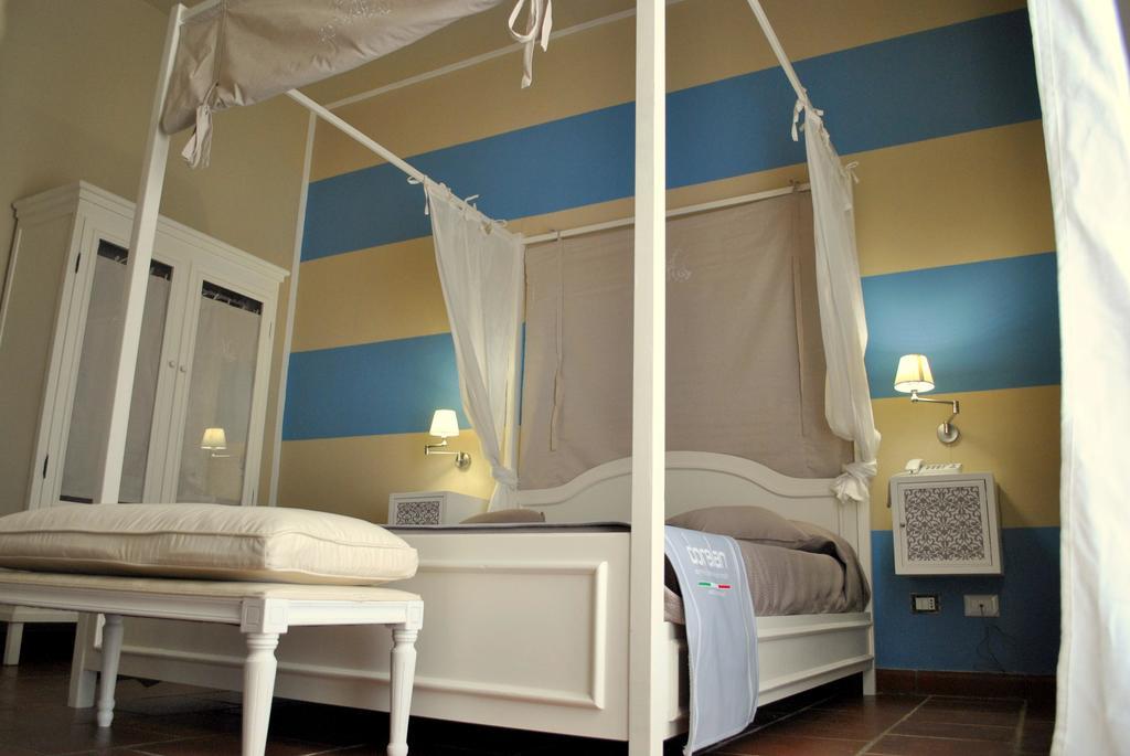 Blanche Dimora Di Charme Bed & Breakfast 3*